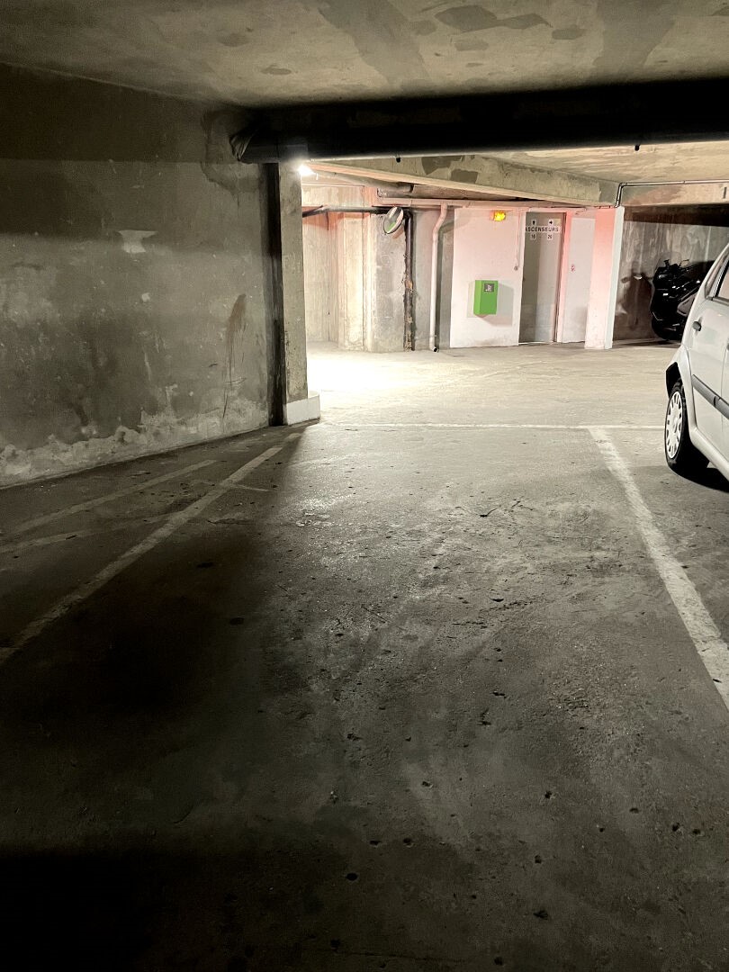 Parking for sale in VINCENNES