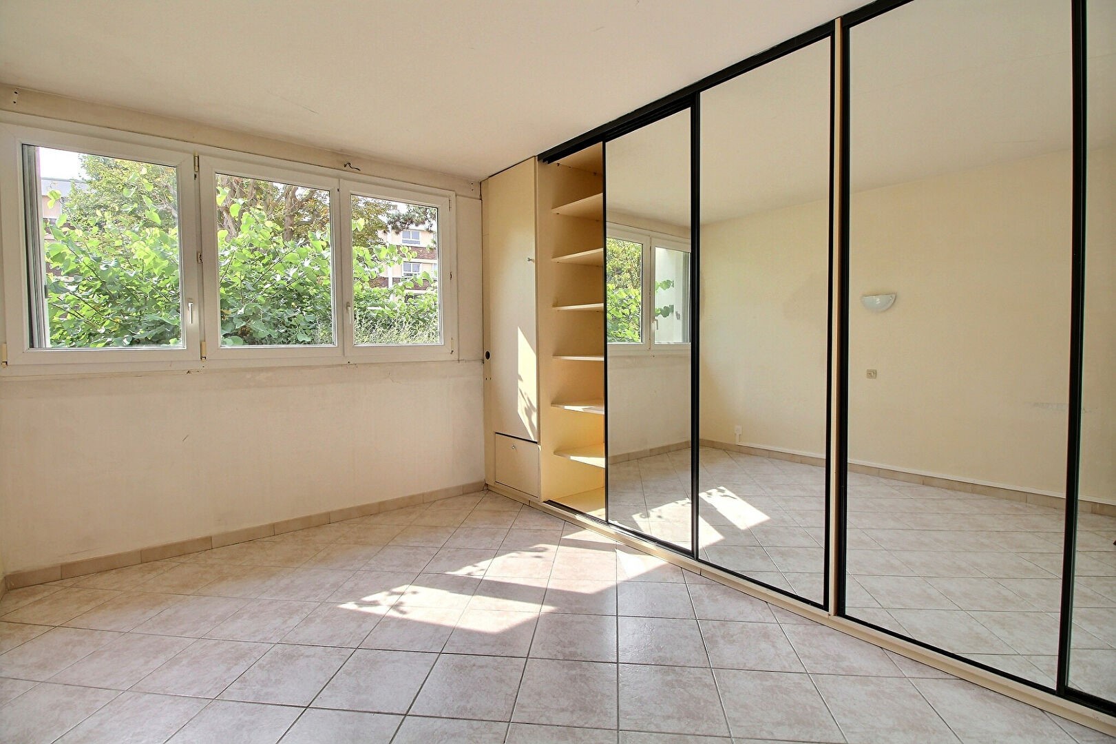 Sale apartment of 58sqm in COLOMBES