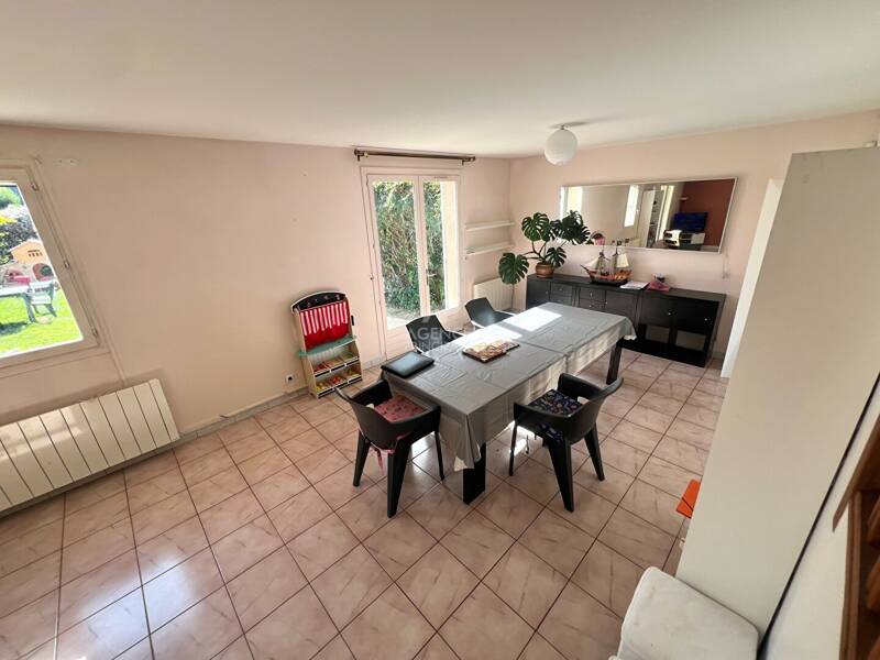 130 sqm house for rent in Carrieres-sur-Seine