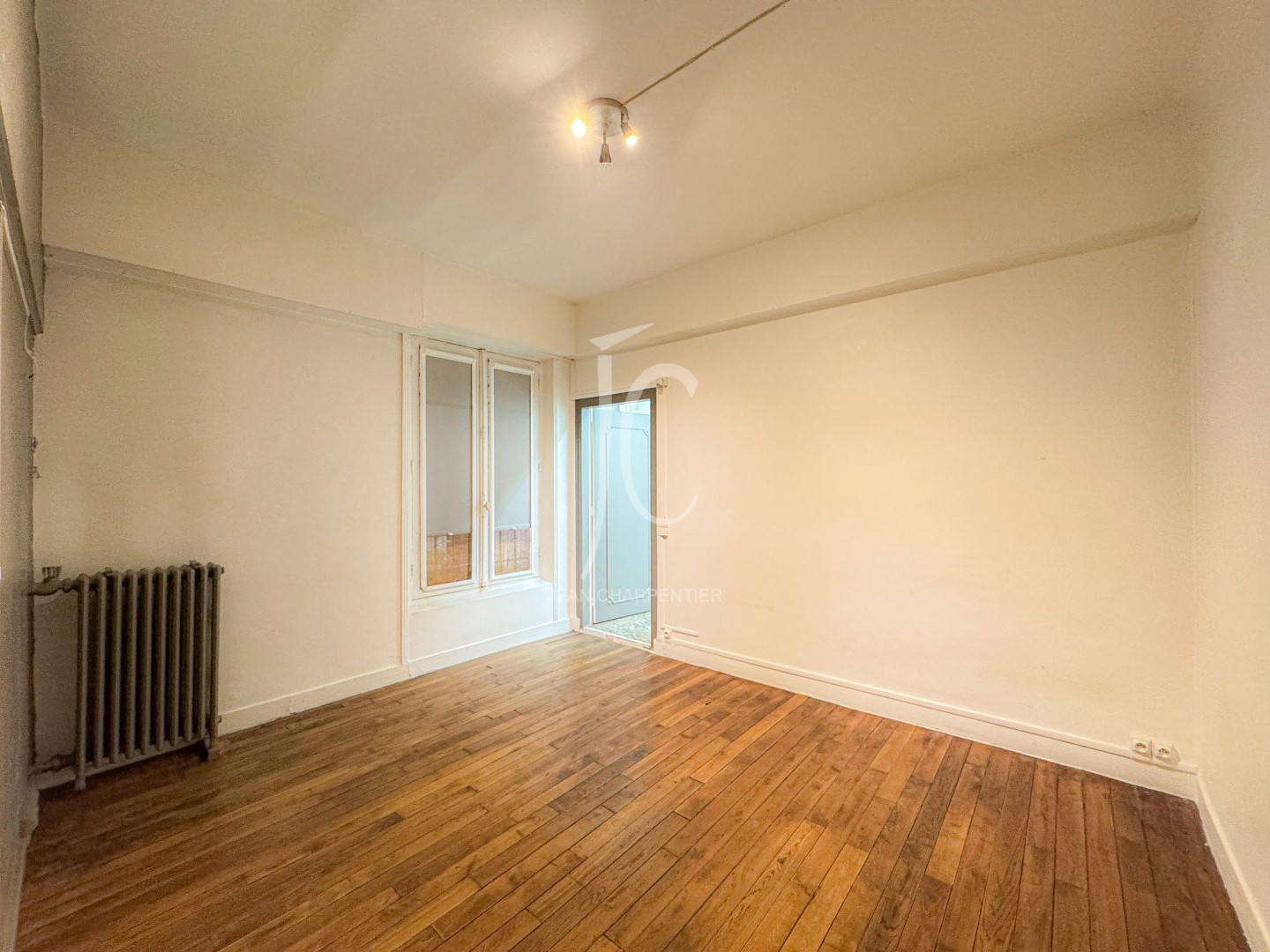 For sale: 30 sqm apartment in Issy-les-Moulineaux