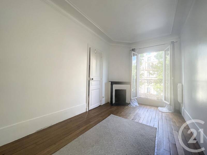 32 sqm apartment for rent in PARIS 18