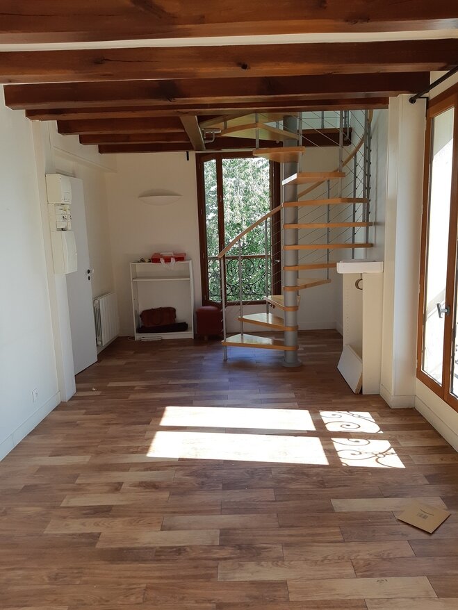 60 sqm apartment for rent in PARIS 20