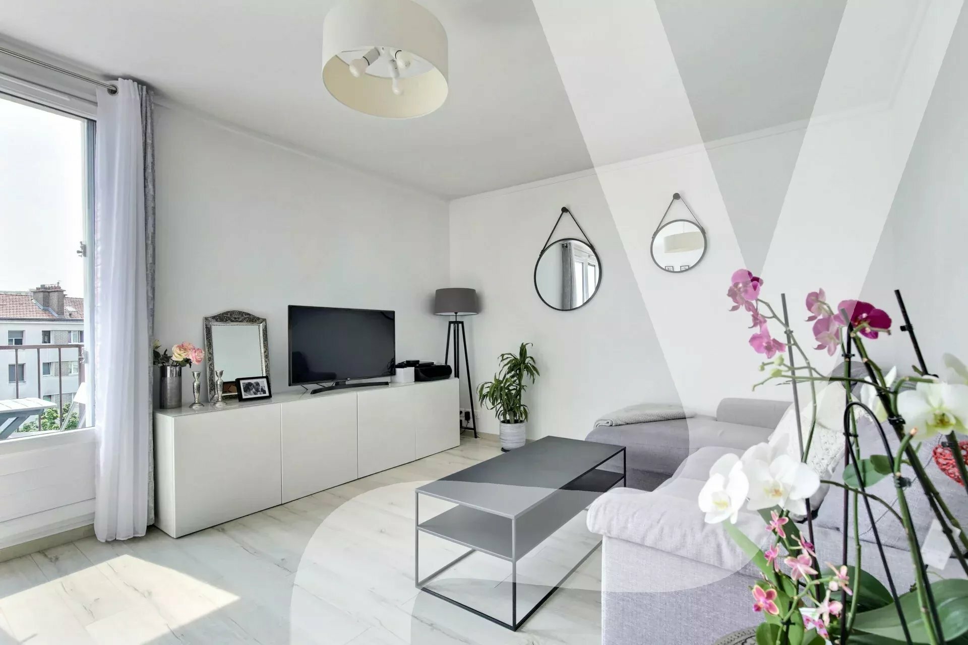 Mairie de Montreuil - Appartement lumineux avec balcon
