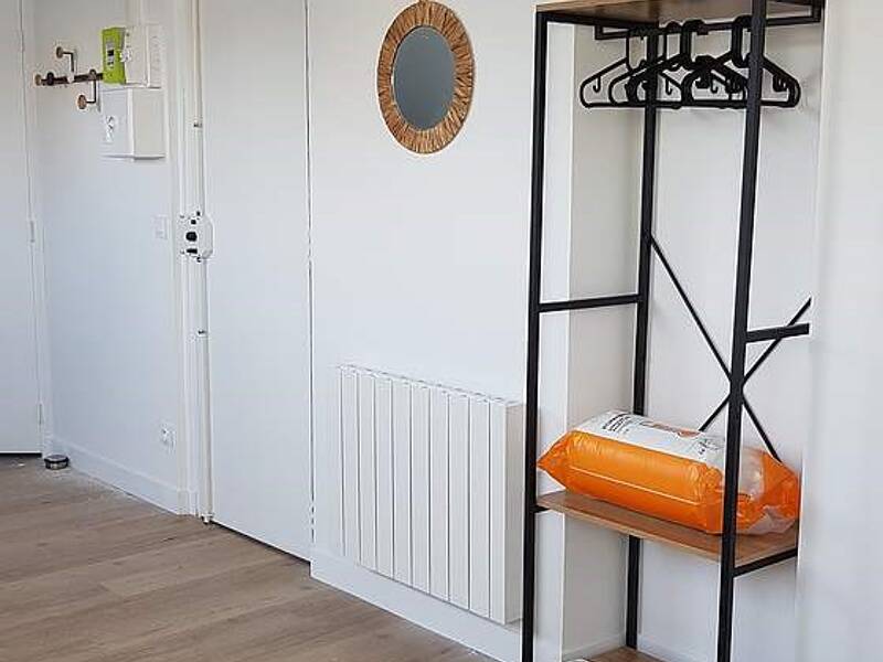 25sqm apartment for rent in PARIS 8