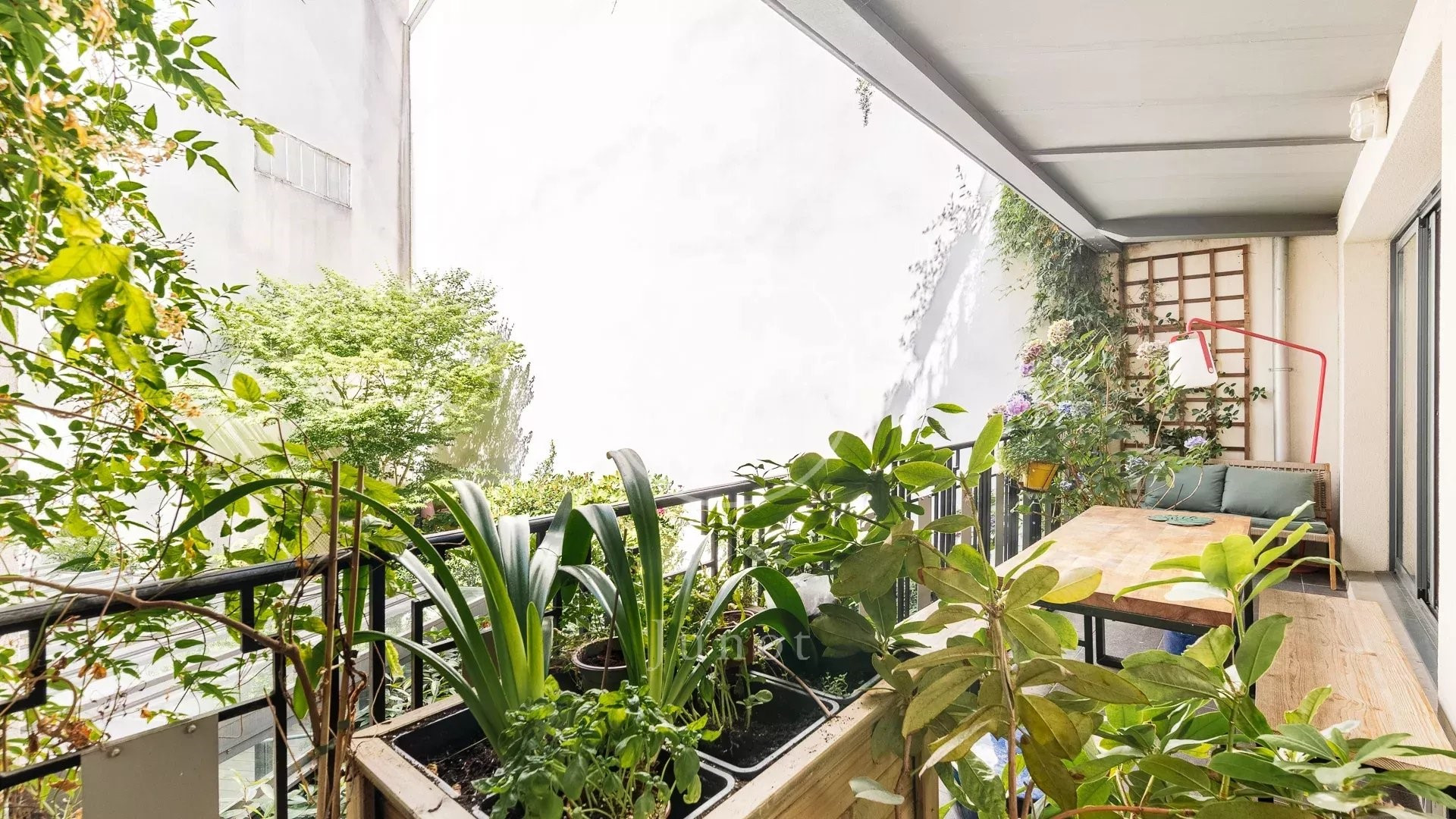 Paris 10th - SAINT VINCENT DE PAUL - Apartment for sale - 3 rooms