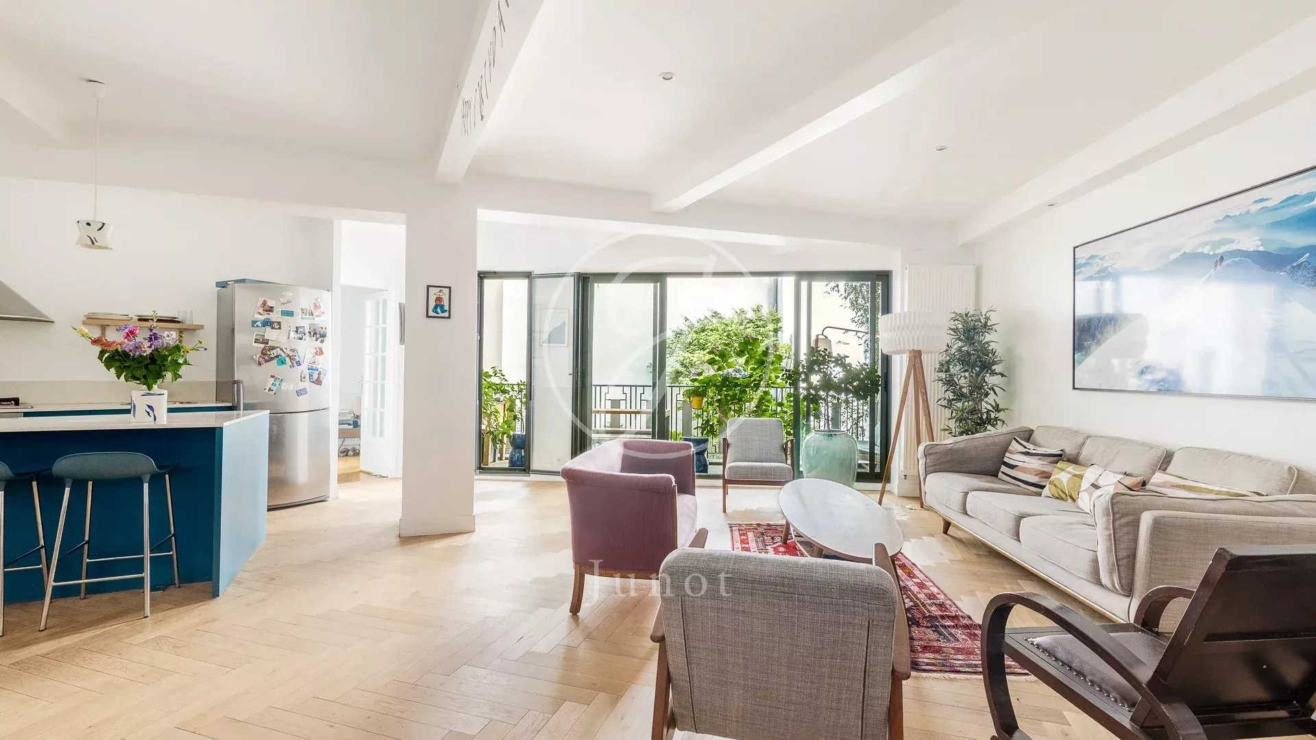 Paris 10th - SAINT VINCENT DE PAUL - Apartment for sale - 3 rooms