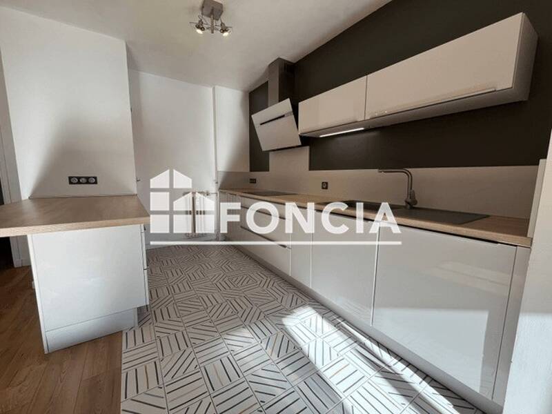 Location appartement de 129m2 à AVIGNON
