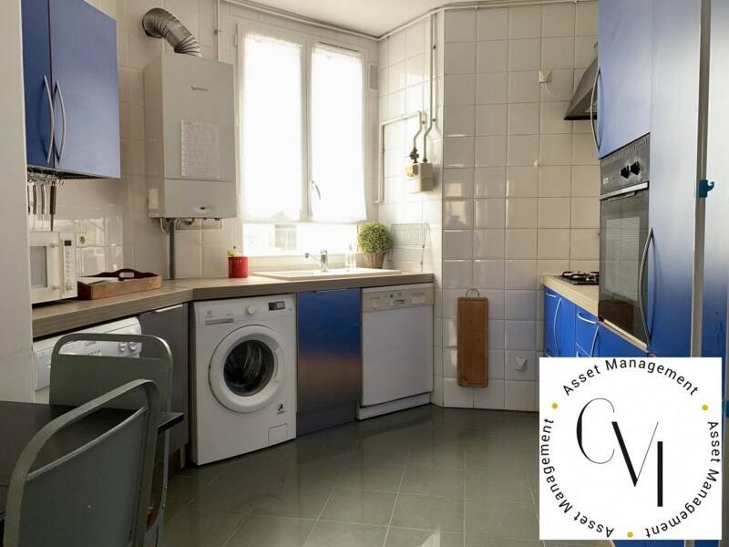 88 sqm apartment for rent in PARIS 10