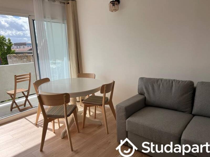 Location appartement de 10m2 à AUBERVILLIERS