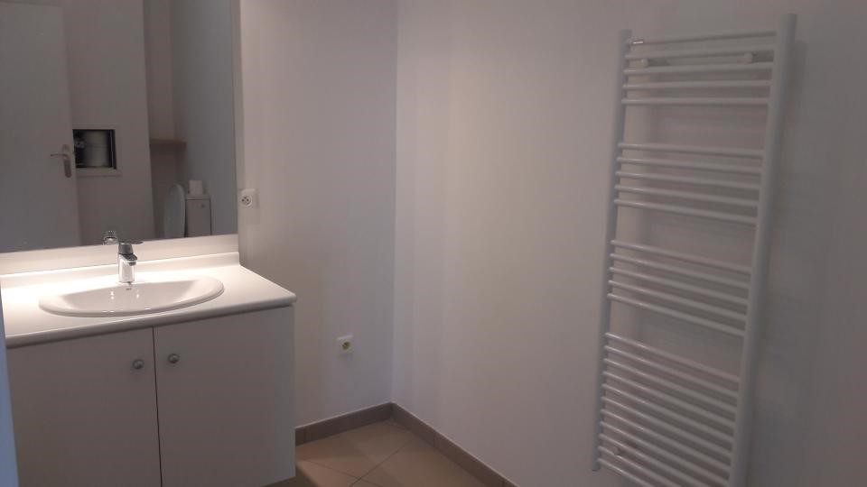 Affitto appartamento di 28 mq a VELIZY VILLACOUBLAY