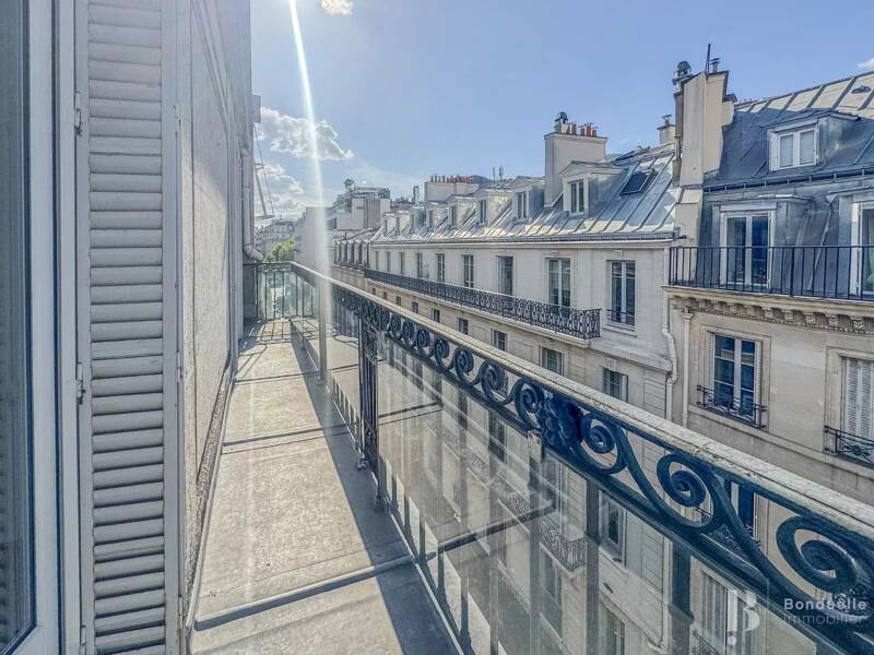 Affitto appartamento di 57 mq a PARIGI 8
