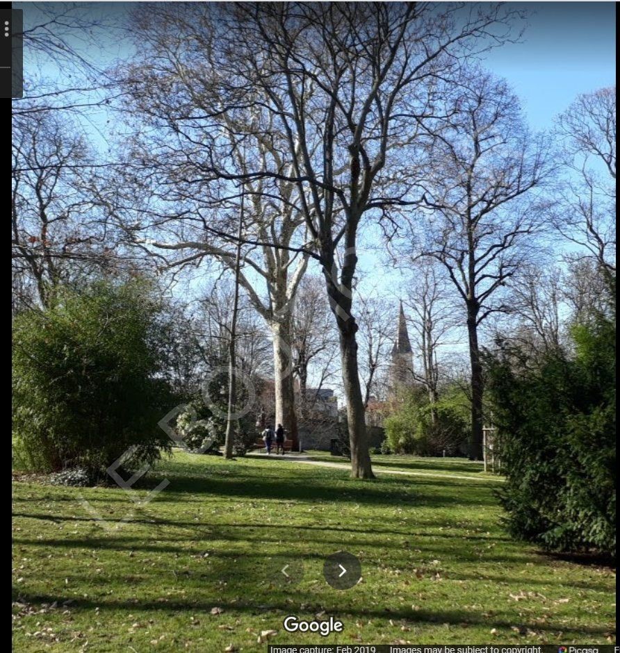 Commercial property for sale in Bagneux