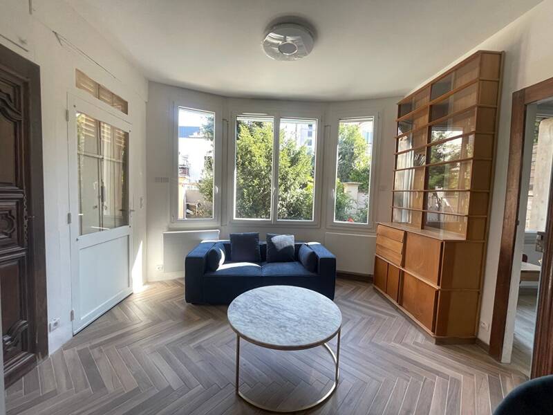 Rental apartment of 130sqm in JOINVILLE LE PONT