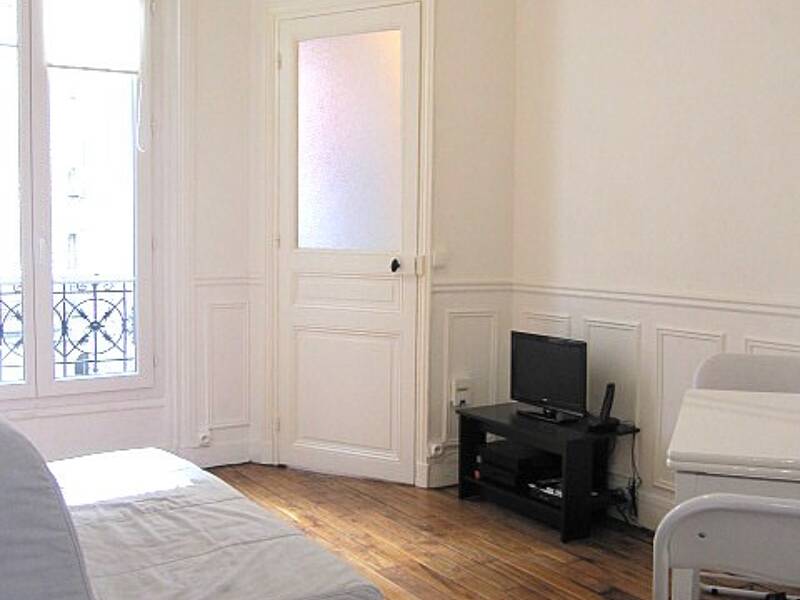 30sqm apartment for rent in PARIS 19