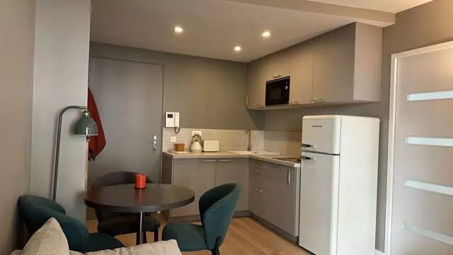 57 sqm apartment for rent in CLICHY