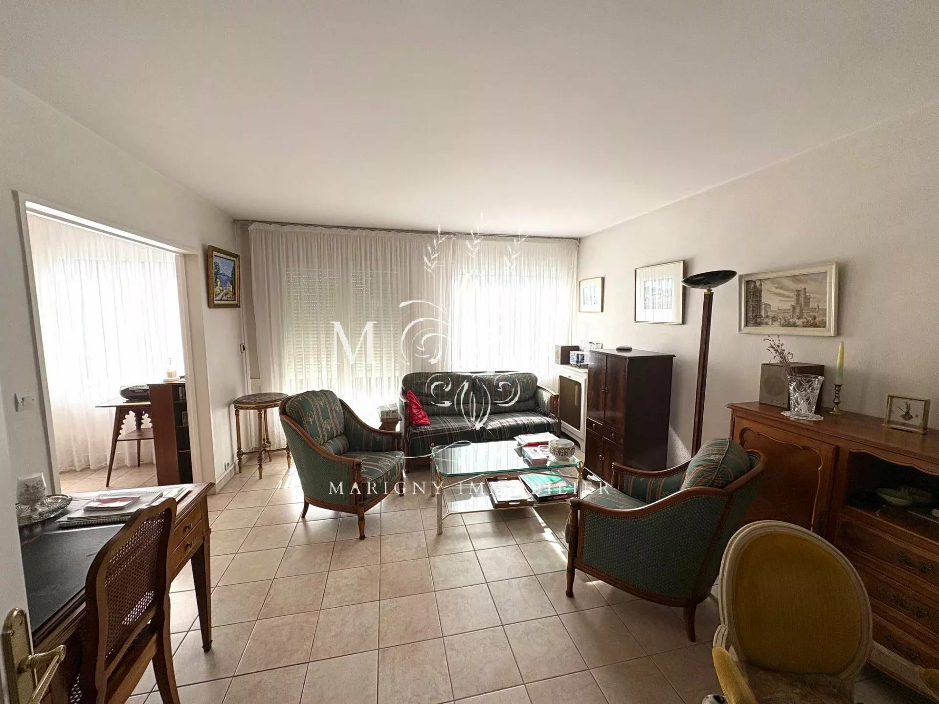 4-room apartment with cross-ventilation - no facing neighbors - East Vincennes