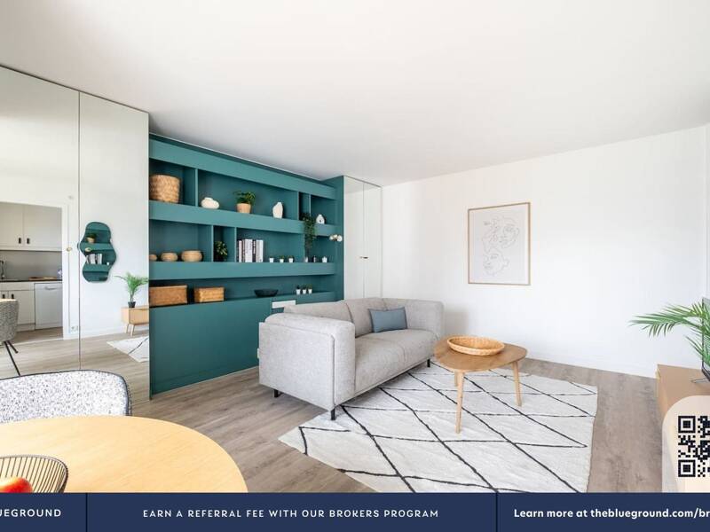Short-term rental apartment of 45 sqm in Levallois-Perret.