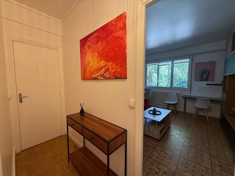 Apartment for rent, 28 sqm in Garches