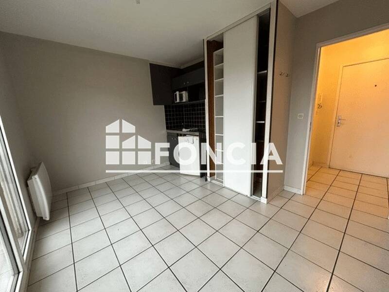 Location appartement de 18m2 à PONTAULT COMBAULT