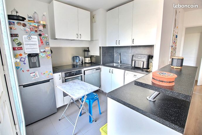 شقة 3 غرف 61 م²