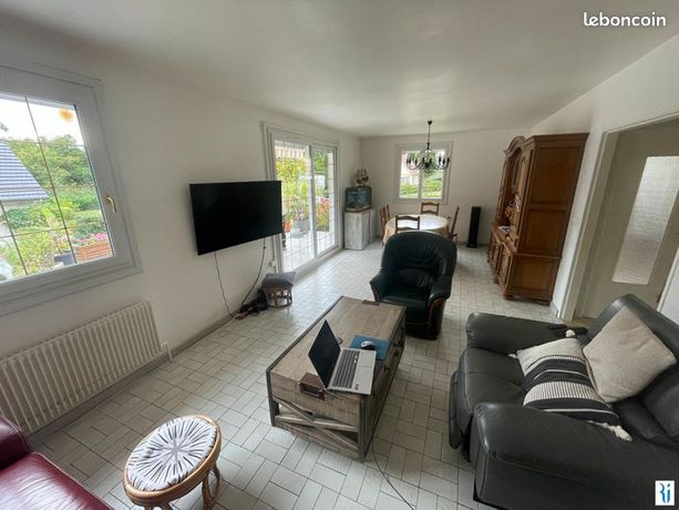 Six-room house in Petit-Couronne (76650)