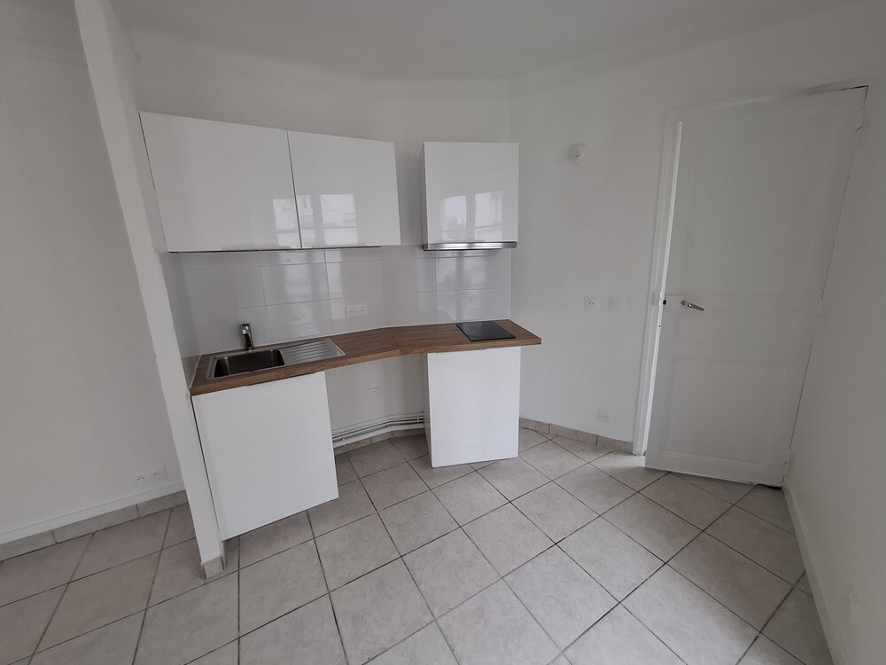 Location appartement de 28m2 à PARIS 18