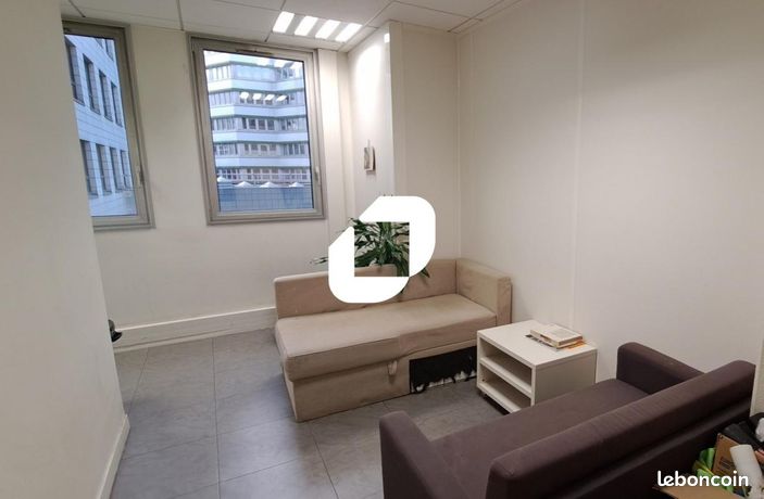 Vente bureau à MONTREUIL