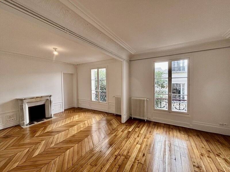 Rental apartment of 92sqm in PARIS 16