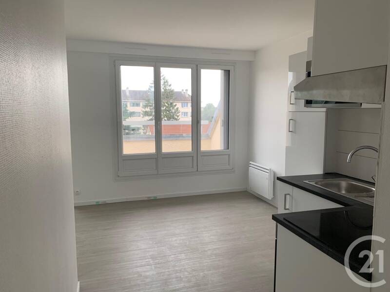 Rental apartment of 40sqm in MASSY