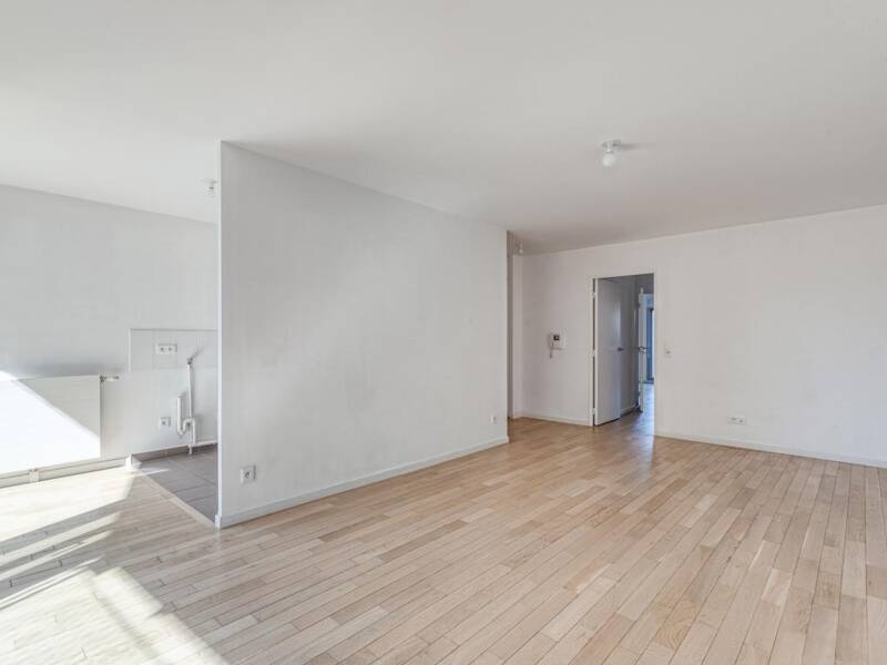 Affitto appartamento di 69 mq a PARIGI 19