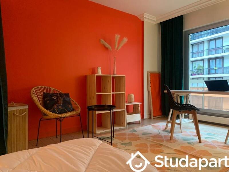 T2 13m² avec terrasse à louer PARIS 12 tout inclus