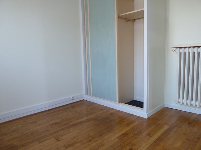 Apartment for rent of 63 sqm in TOURS