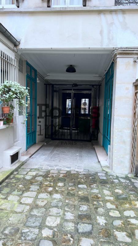 PARIGI 10° – 2 LOCALI – TRANQUILLO & AMPI VOLUMI