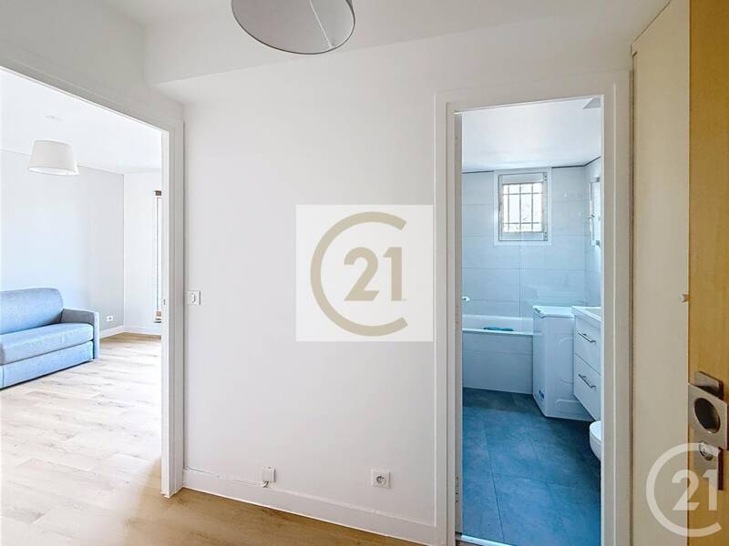 شقة للإيجار بمساحة 24م² في سانت كلود