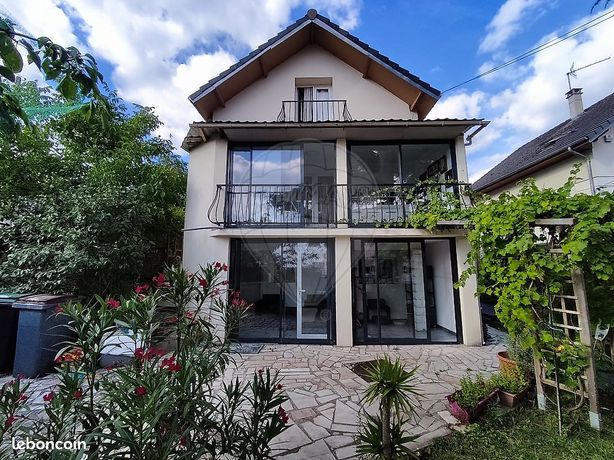 Casa 7 locali 178 mq