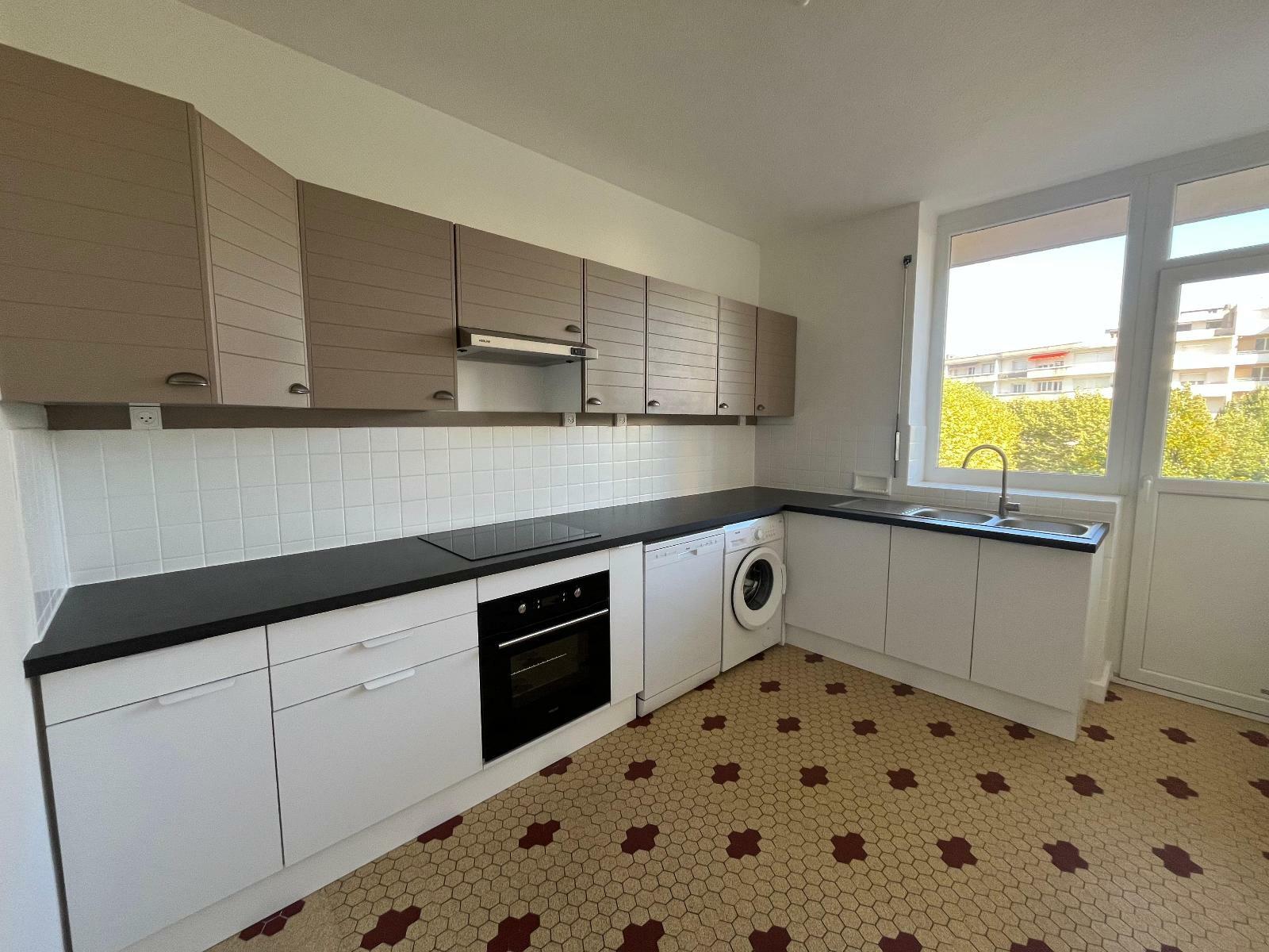 Location appartement de 84m2 à SAINT ETIENNE