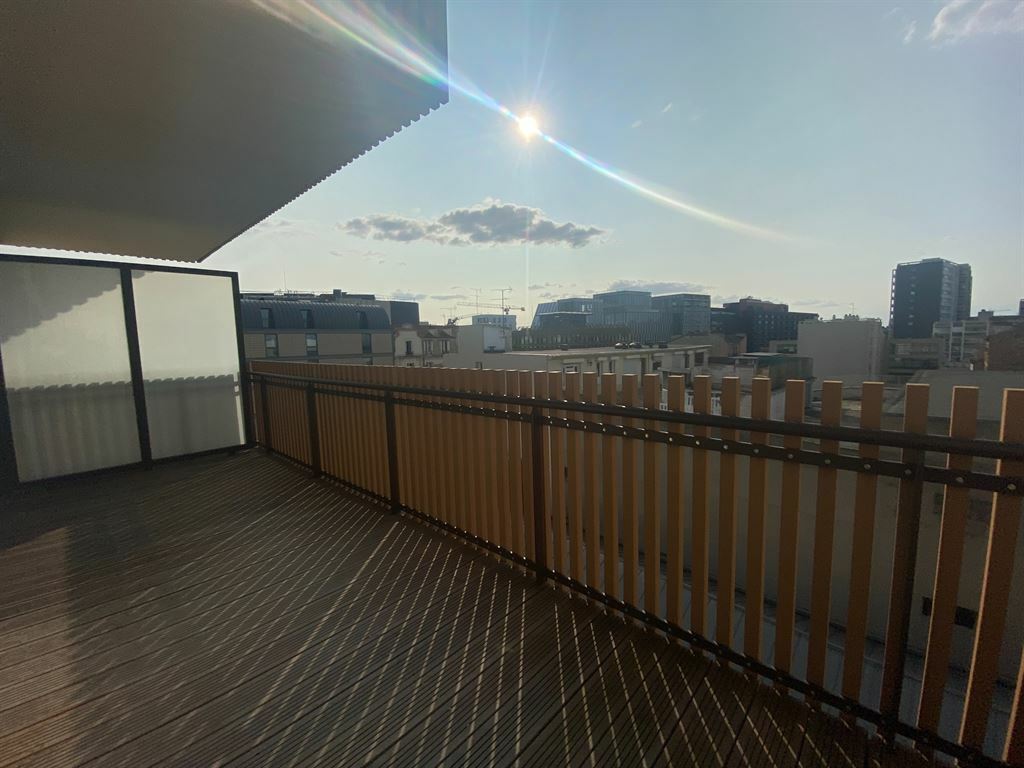 Bellissimo appartamento di 3 locali a Clichy con balcone e parcheggio
