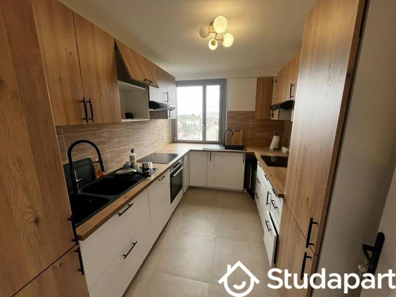 إيجار شقة بمساحة 10م² في بيارفيت سور سين