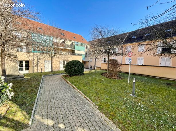 Bright 1-Bedroom Apartment 33 sqm with Parking Conflans-Sainte-Honorine