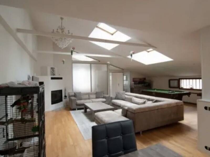 Location appartement de 84m2 à LES LILAS