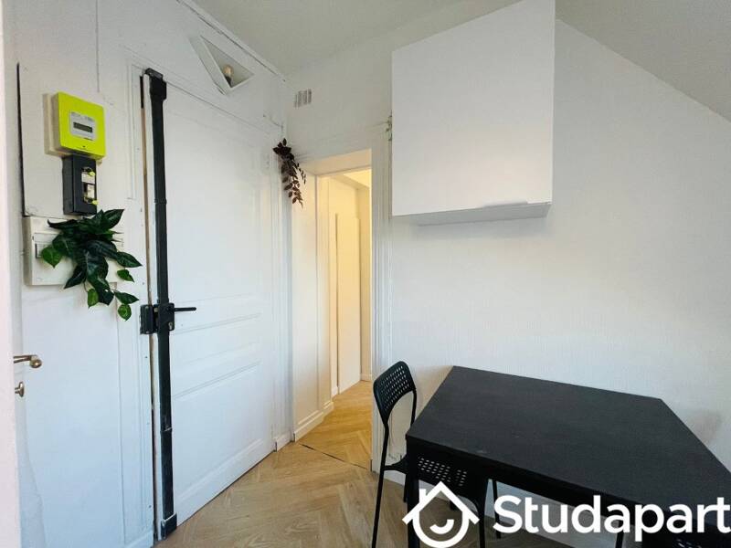 Location appartement de 18m2 à PARIS 17