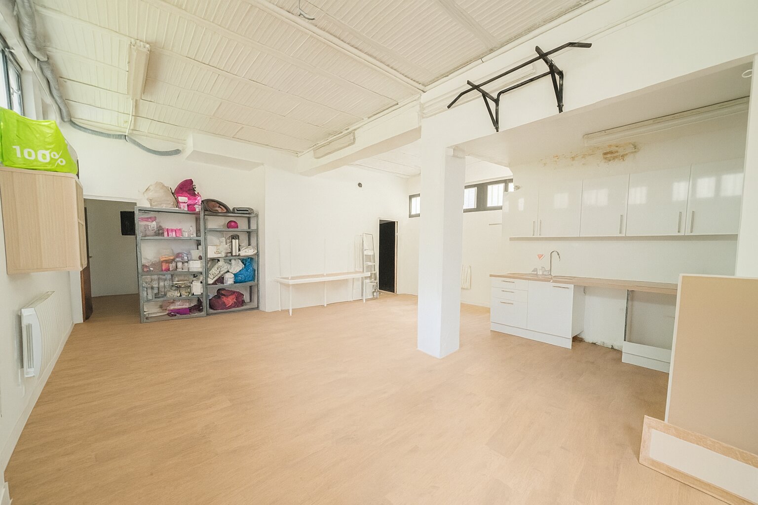 ** LOFT D'UNE SURFACE D'ENVIRON 97m2 SITUE A DEUX PAS DE LA