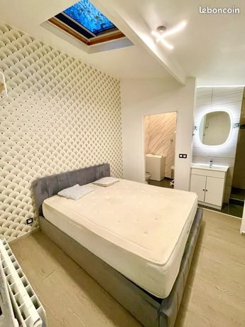 منزل من غرفتين مع حديقة وتراس