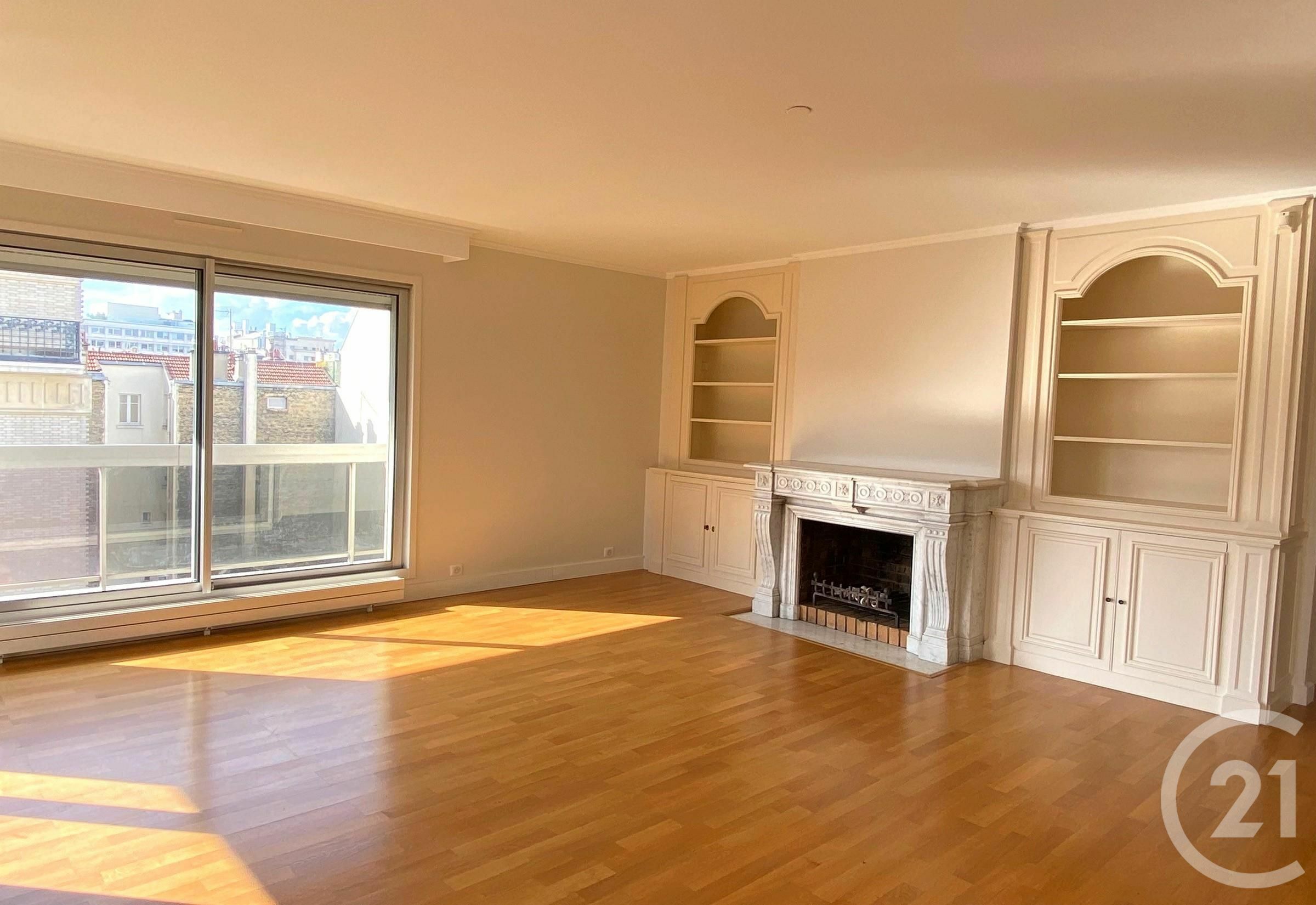 شقة 123م² مضيئة 5 غرف في نويي سور سين