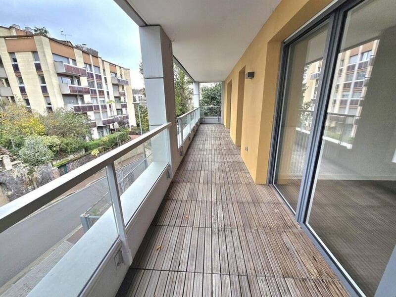 Affitto appartamento di 59 mq a SEVRES