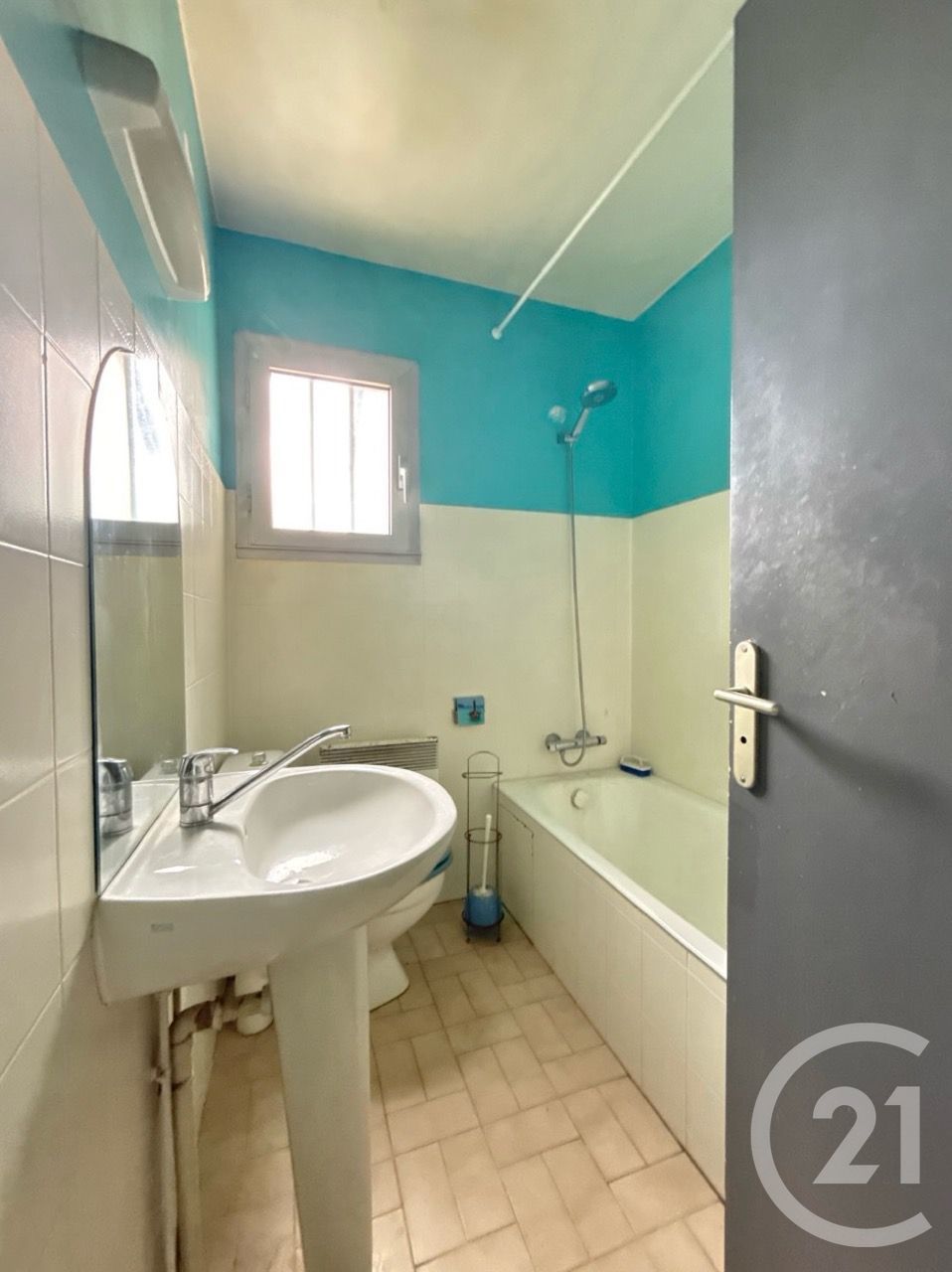 For sale, 29sqm apartment in Livry-Gargan.