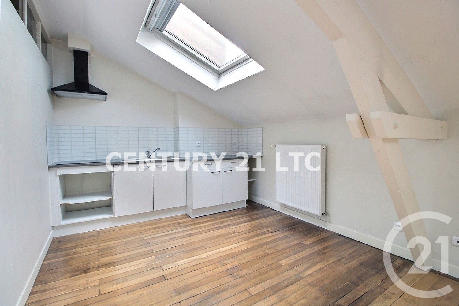 For sale, 23 sqm apartment in Charenton-le-Pont.