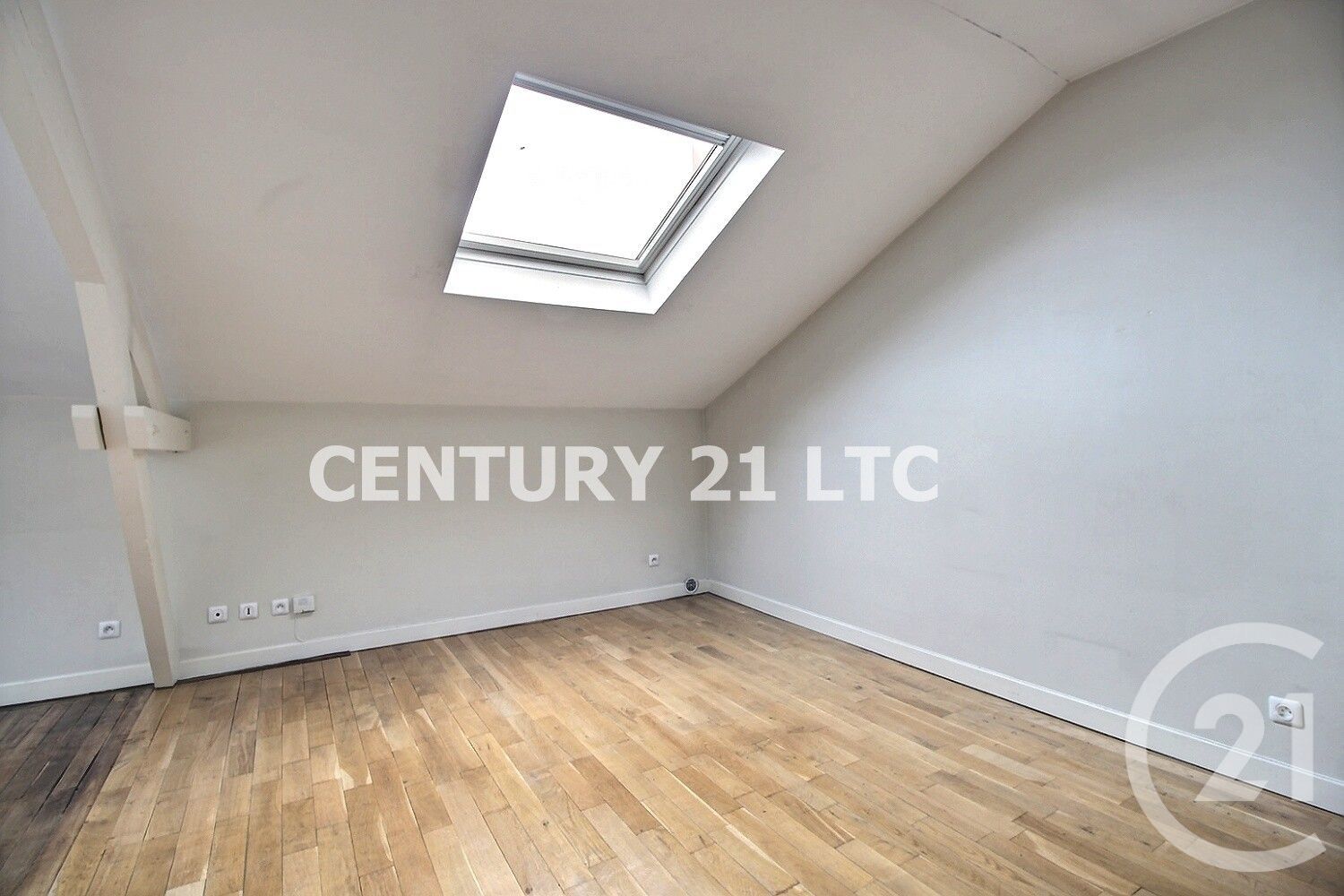 For sale, 23 sqm apartment in Charenton-le-Pont.