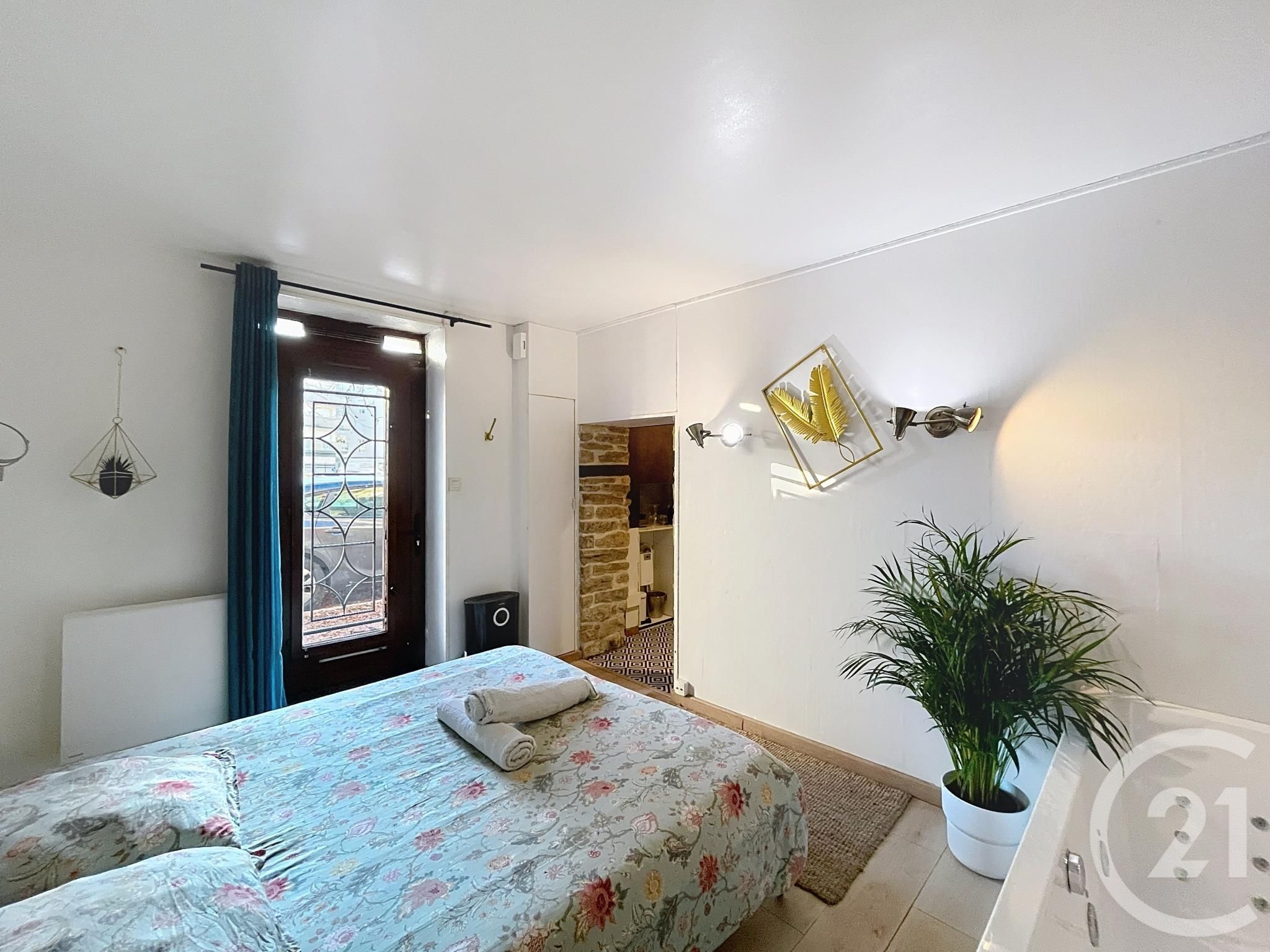 For sale, 16 sqm apartment in DIJON.