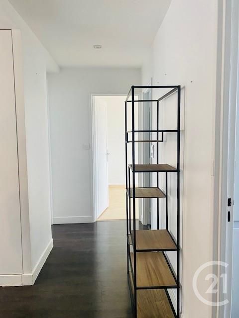 شقة للإيجار بمساحة 58م² في سارتروفيل